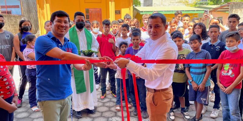 Bruder Jimi und Bruder Ronald in Aktion