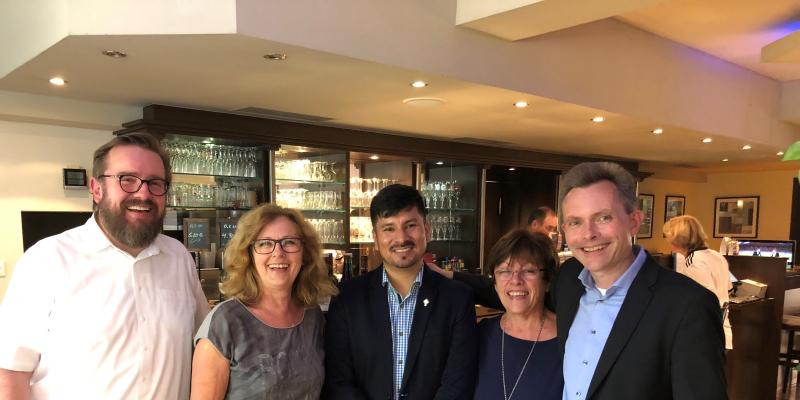 Juli 2018: Ein (Bau-)Plan wird geschmiedet.